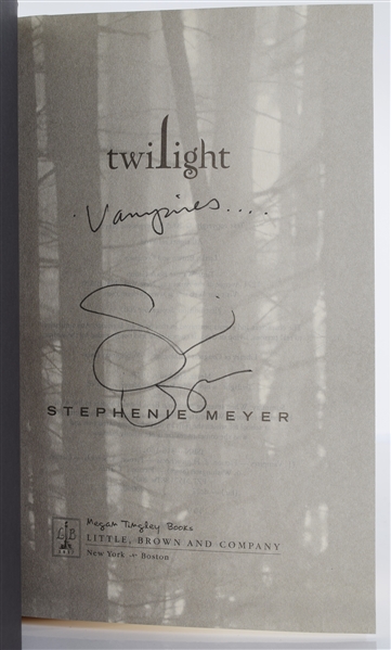 Twilight (signed Vampires Stephanie Meyer)