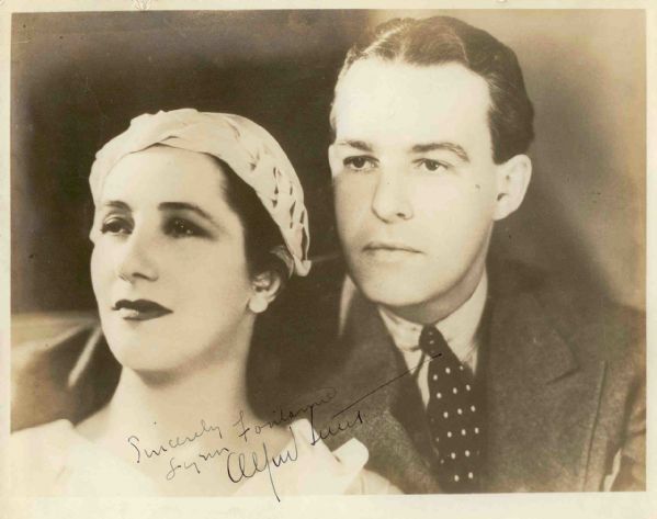  Lunt and Fontanne signed photo