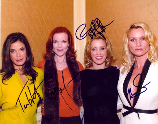 Desperate Housewives signed 8 x 10