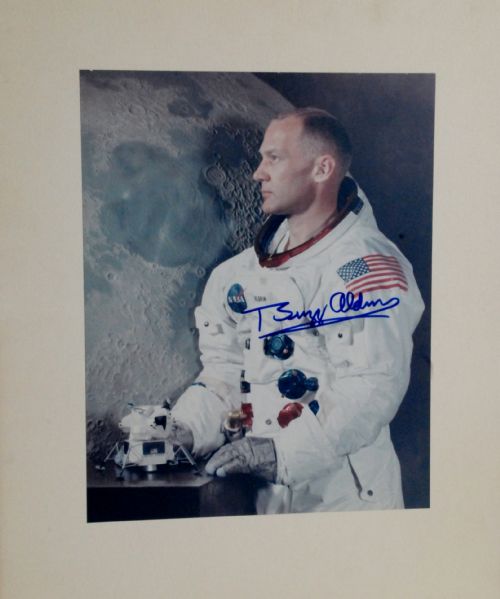 Oversize Buzz Aldrin,  SP from his personal Collection