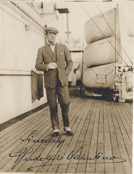 Rudolph Valentino Signed photo