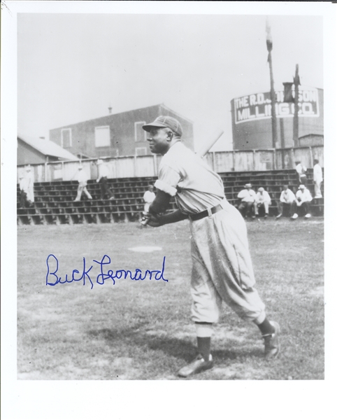 Negro League Lot - Buck Leonard, Judy Johnson, Ray Dandridge, Leon Day