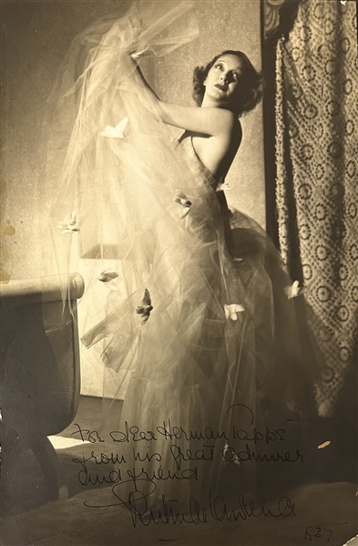 Leading Ladies of Hollywood - Gertrude Lawrence, Viola Dana, Grace Moore, Carmel Myers