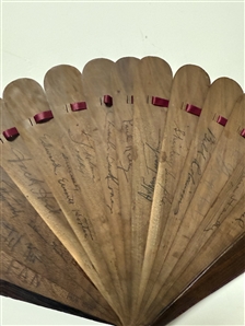 Rare 1930s Hollywood Autograph Fan ( Laurel & Hardy, Shirley Temple,Jolson, Thelma Todd and much more)