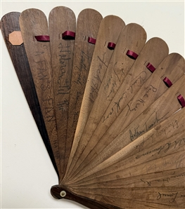 Rare 1930s Hollywood Autograph Fan ( Laurel & Hardy, Shirley Temple,Jolson, Thelma Todd and much more)